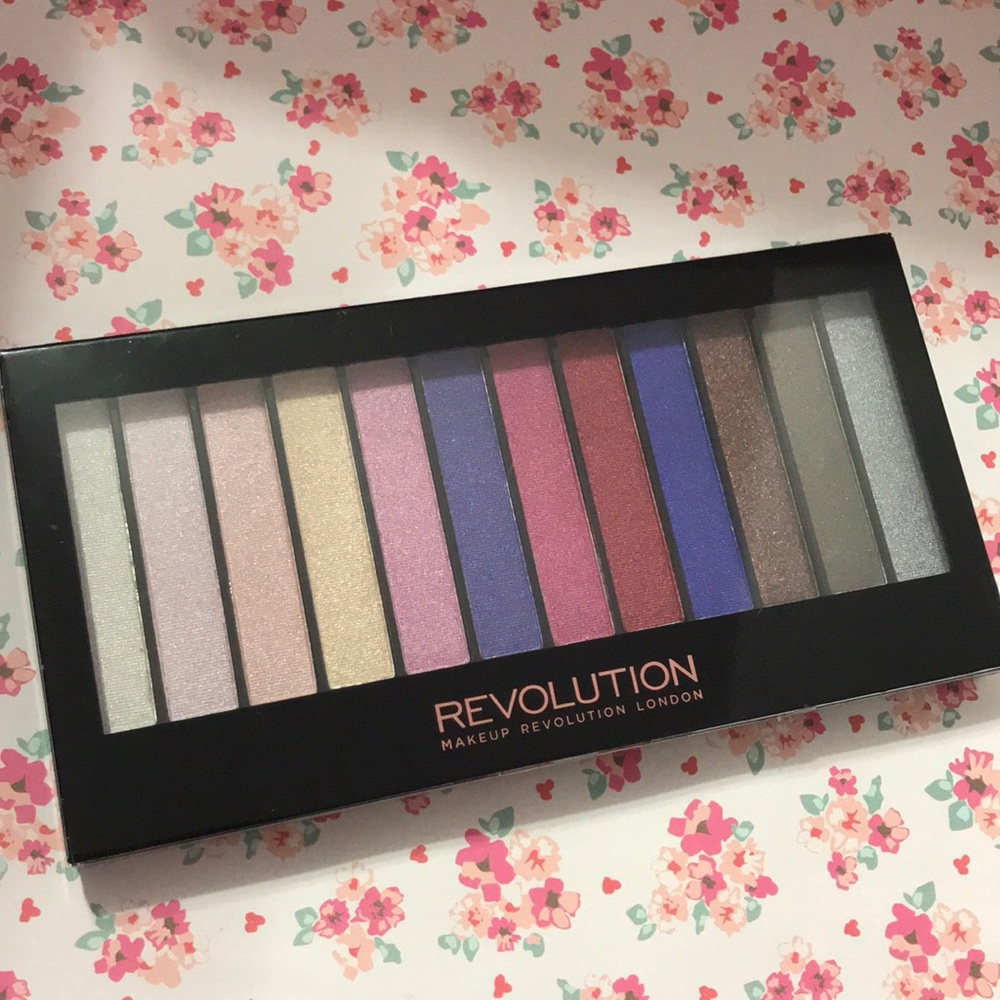 Makeup Revolution Unicorns Eyeshadow Palette